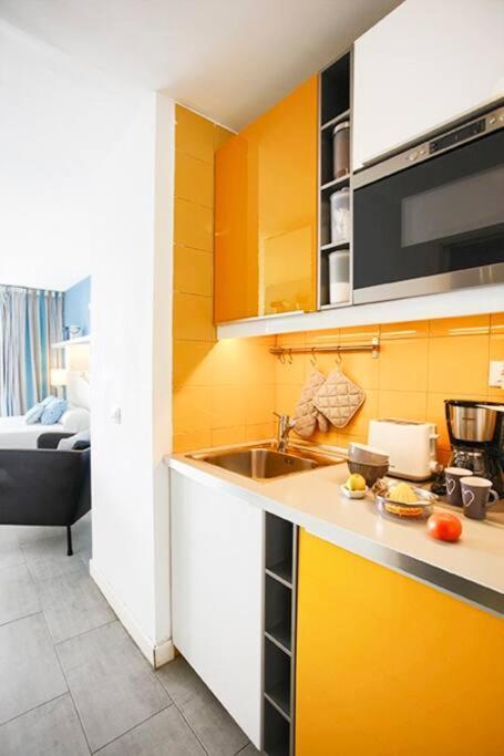 Roberta Apartment Playa De Las Americas Bagian luar foto